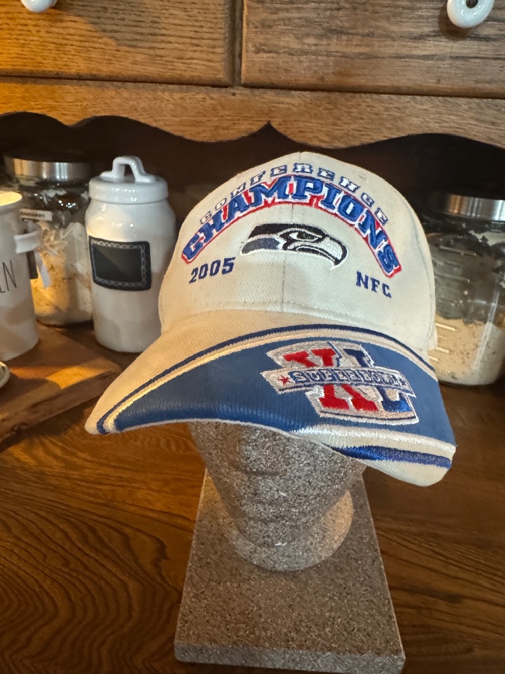 VTG Seattle Seahawks 2005 NFC Champions Super Bowl NFL Cotton Cap Velcro adjust